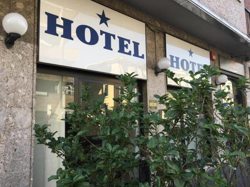 Hotel Salus Milan Exterior photo